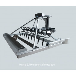Herse 2,40m pour tracteur, sol classique