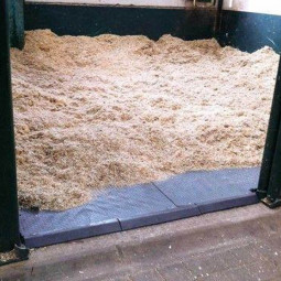 Dalle de box pour chevaux en PVC - EKEEP